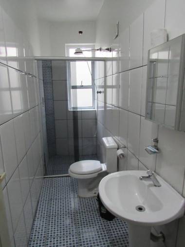 Hotel Neon - próximo a 25 de março Bom Retiro e Brás á 2min do mirante Sampa SKY e pista de skate Anhangabaú