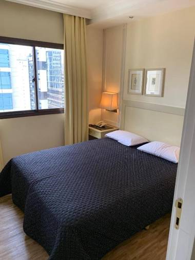 CHARMOSO FLAT NA VILA OLIMPIA