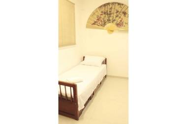 OBA 45 - QUARTO CASAL no BAIRRO DA LIBERDADE