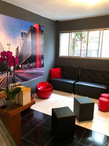 Pinheiros Hostel & Food