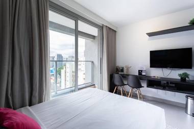 Housi Perdizes By Charlie