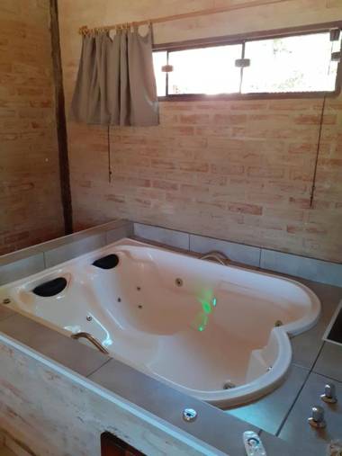 Chalé Rústico com Hidromassagem em Santo Antônio do Pinhal