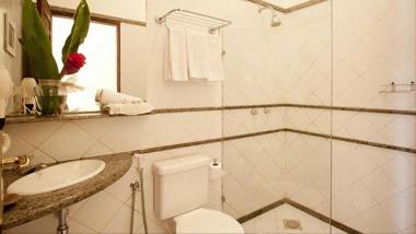 Solar do Carmo Suites & Apartments