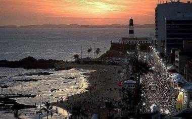 Flat à Beira Mar na Barra