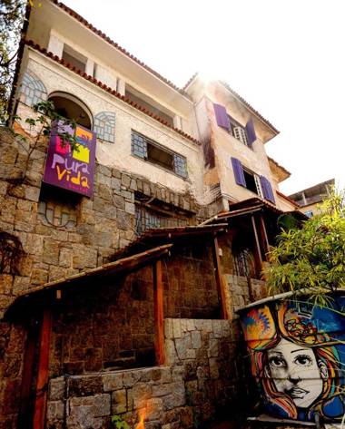 Pura Vida Hostel