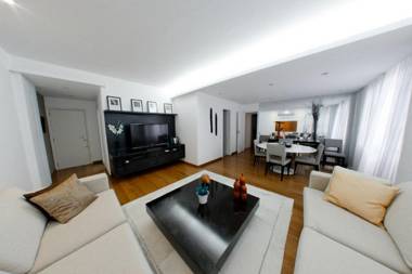 Leblon House Cupertino perto da praia portaria 24 h garagem ar condicionado e lava seca roupas