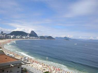 Beautiful 4BR duplex penthouse with terrace private pool and stunning view to the Copacabana beach!