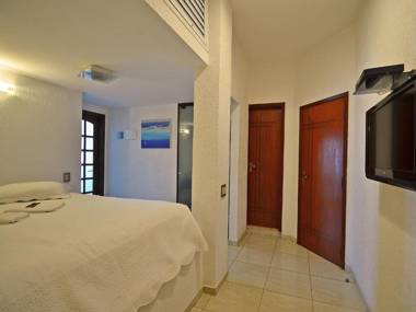 Beautiful 4BR duplex penthouse with terrace private pool and stunning view to the Copacabana beach!