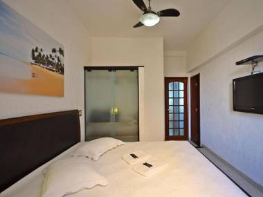 Beautiful 4BR duplex penthouse with terrace private pool and stunning view to the Copacabana beach!