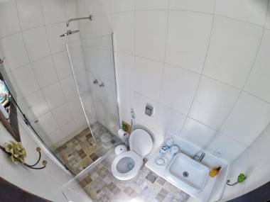 Room Office & Beach Guest House - Go Make A Trip