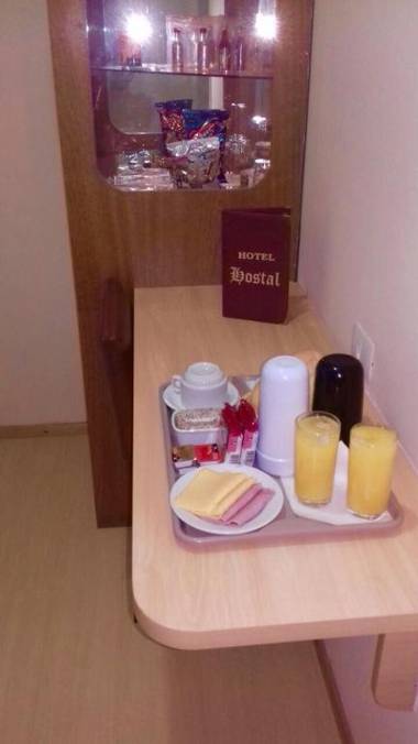 Hotel Hostal (Adults Only)