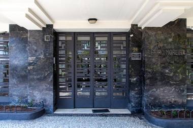 Incrivel cobertura frente mar com terraço em Copacabana!