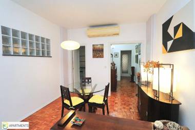 Estiloso 3 quartos para 6 pessoas no posto 5 em Copacabana!