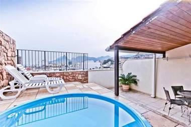 Linda cobertura duplex de 2 quartos com terraço piscina e vista para Ipanema!