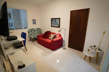 Copacabana Apartamento acolhedor Posto 2!!!