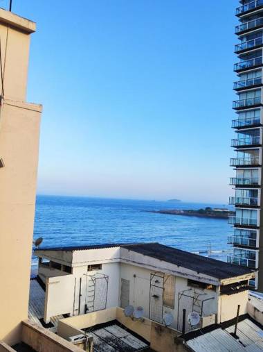 TC1206 Casal na praia de Copacabana