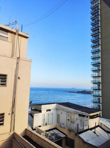 TC1206 Casal na praia de Copacabana