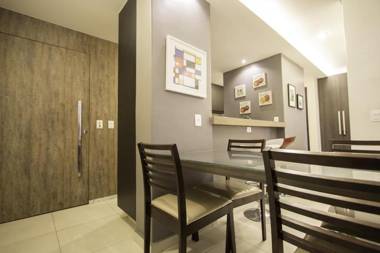 Silencioso 3 Quartos Ao lado da Praia de Copacabana