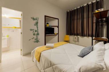 Studio silencioso estiloso e com otima localização em Copacabana