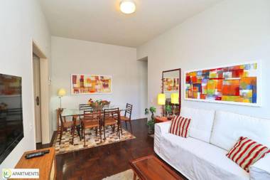 Confortável silencioso e completo apartamento de 2 quartos em Ipanema