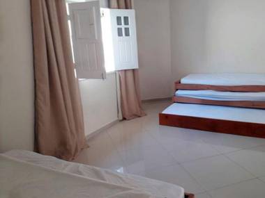 Casa Paraná com 8 quartos acomoda até 40 pessoas