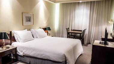 Plaza São Rafael Hotel