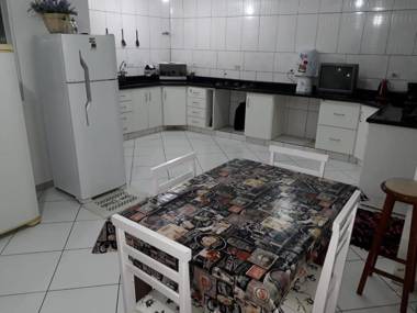 Suítes econômica 250 metros do mar