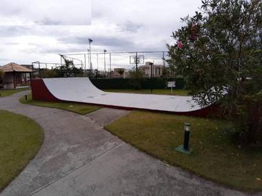 Condomínio Fechado - 4 Suítes com Piscina - Bougainvillee IV