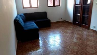 Casa com lazer e a 200 m da praia em Peruibe SP