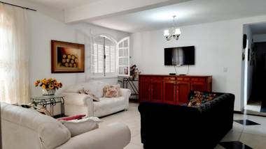 Dikasa Alugue Temporada