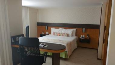 Quality Suites Natal