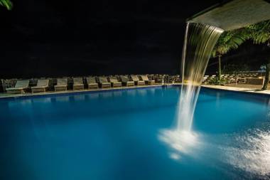 Coconut's Maresias Hotel