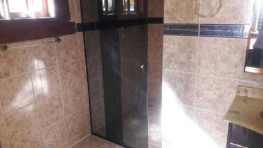 FANTÁSTICA CASA COM ÁREA DE PISCINA até 10 PESSOAS em MARESIAS SÃO SEBASTIÃO