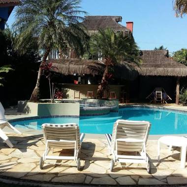 Condom North Shore Maresias - piscina 1 q da praia - estacion-churrasq indiv-wifi animais de peq porte