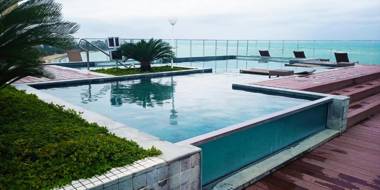 Pajuçara Front Beach