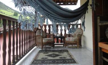 Casa na Vila de Lumiar Banho de Rio Próximo ao Centro