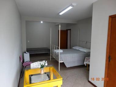 Pousada Casa Verde - quartos individuais - smart tv 32 - e banheiro privativo