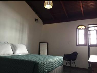 Praia Brava Guest House Suítes