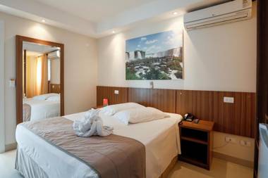 Del Rey Quality Hotel