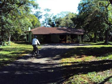 Iguassu Eco Hostel - IguassuEcoHostel - Eco Suítes
