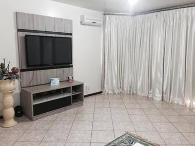 Apartamento no Centro Foz do Iguaçu 130 mt