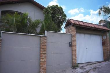 Hostel House Santinho