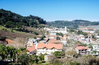 Dona Adelia Hotel e Restaurante