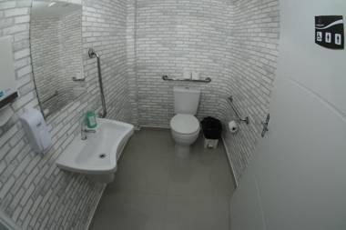 Esquina Batel - Hotel Econômico