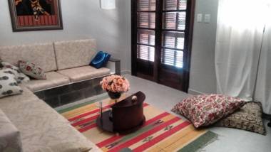 Casa Terrea com Piscina e Internet - Ar Opcional