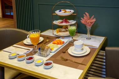 Blumen Hotel Boutique - SOFT OPENING