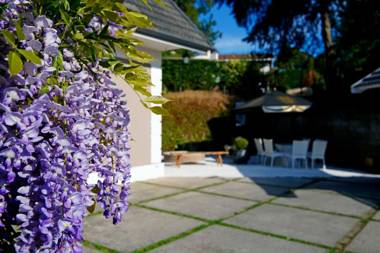 Vila de Charme Suítes