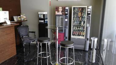 Mr. Hostel Business Lodge