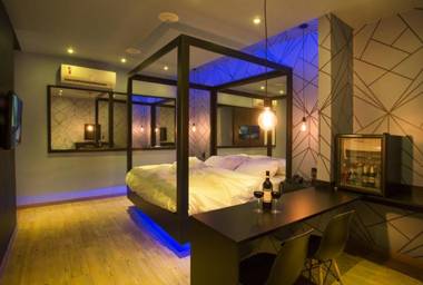 Tout Motel (Adults Only)