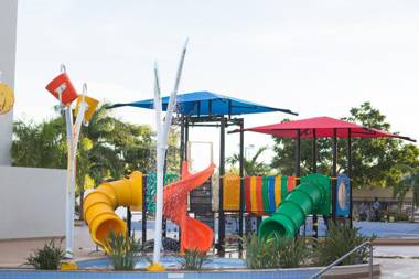 Prive Marina - OFICIAL